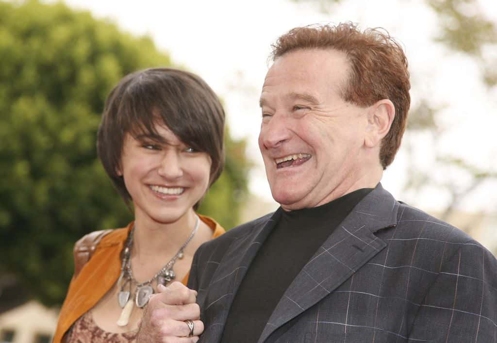 LOS ANGELES - APRIL 23: Actor Robin Williams (R) and daughter Zalda pose at the premiere of Columbia Picture's 